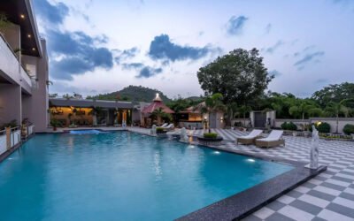 Where is the Best Place to Stay in Udaipur?