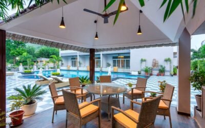 How Do Boutique Hotels in Udaipur Offer a More Authentic Experience Than Big Resorts?